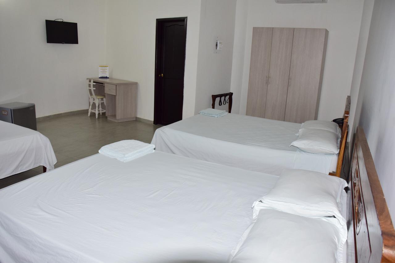 Hotel Plaza Real Montelíbano Esterno foto